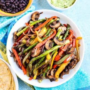 Platter of veggie fajitas ready to be served