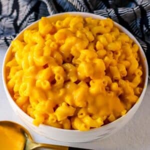 Bowl of mac and cheese.